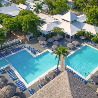 Bachata resort pool