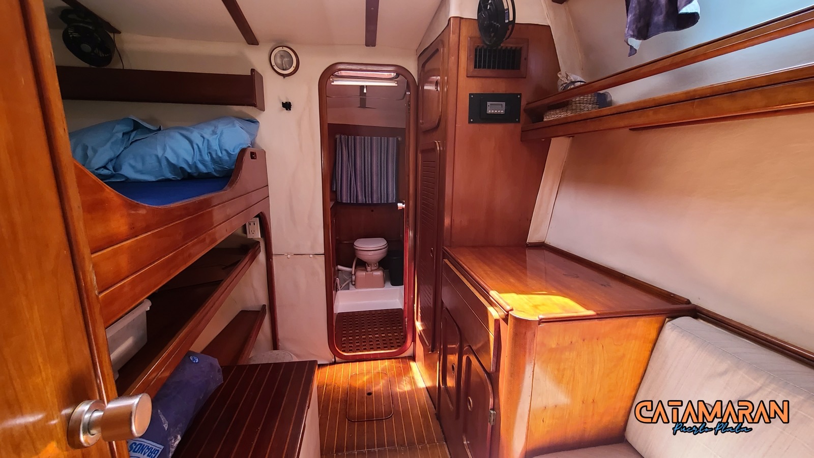 Catamaran berth with bunk beds